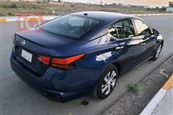 نيسان ألتيما